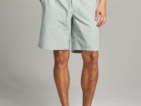 10  Seersucker Traveler Short in Green Supply